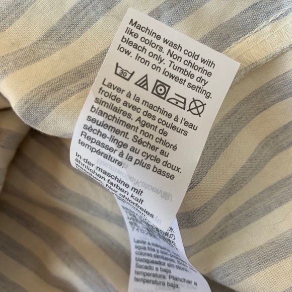 MADEWELL Ruffle-Neck Keyhole Top in Stripe - Picture 5 of 12